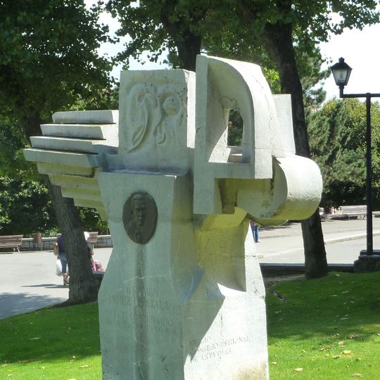 Memorial to Ramón Pérez de Ayala