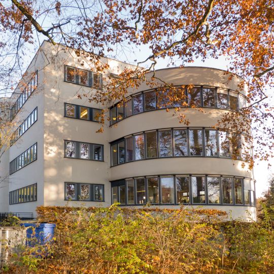 Former baby and maternity home