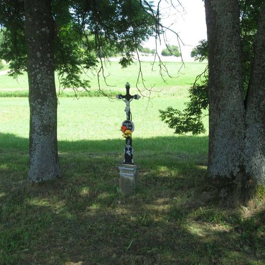 Kříž západně od Božejova