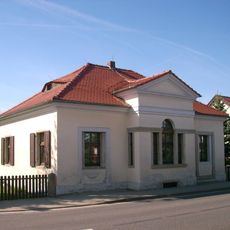 Chausseehaus in offener Bebauung Hauptstraße 52