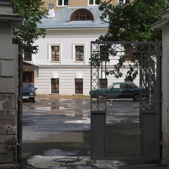 Флигель южный