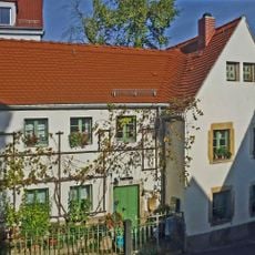 Wohnhaus Nossener Straße 8