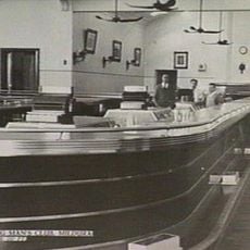 Longest bar in Australia