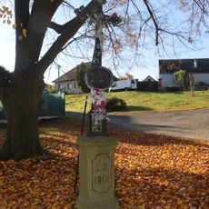 Kříž na rozcestí v Dolních Vilémovicích