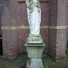 Statue of Sacred Heart of Jesus Christ
