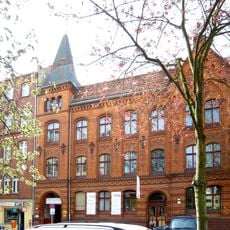 Ehem. Gemeindedoppelschule mit Lehrerwohnhaus