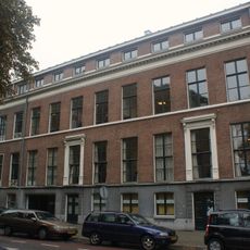 Statig woonhuis van harmonische architectuur