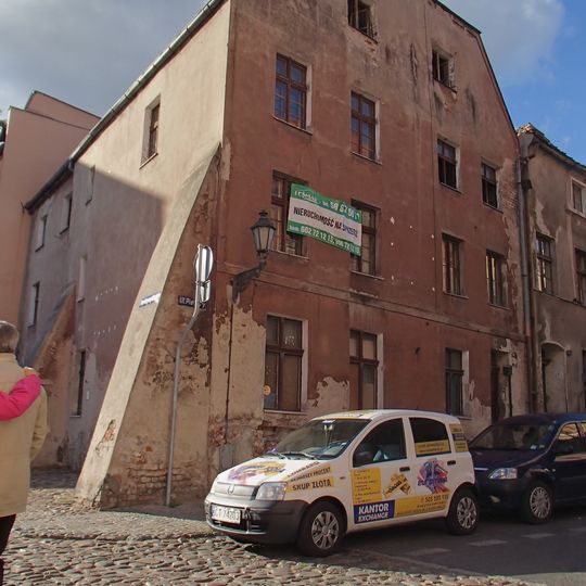 1/3 Piekary Street in Toruń