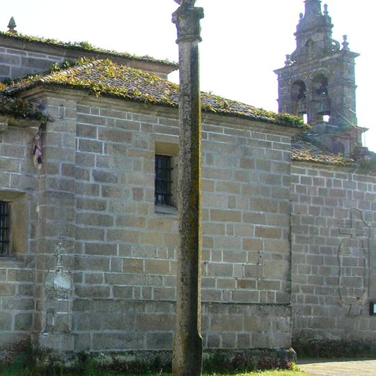 Cruceiro da Igrexa de Coruxo
