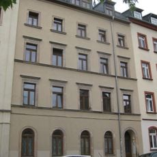 Mietshaus in geschlossener Bebauung Peterstraße 21