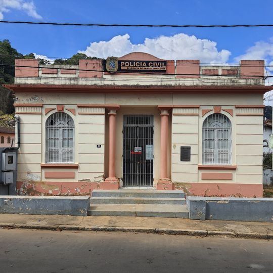 Edifício na Rua Porfírio Furtado nº 47