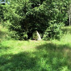 Pomník letcům zahynuvším 23. 5. 1938 v lese jihozápadně od Černého Potoka