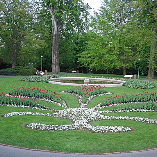 Fontána v západní části Královské zahrady na Hradčanech