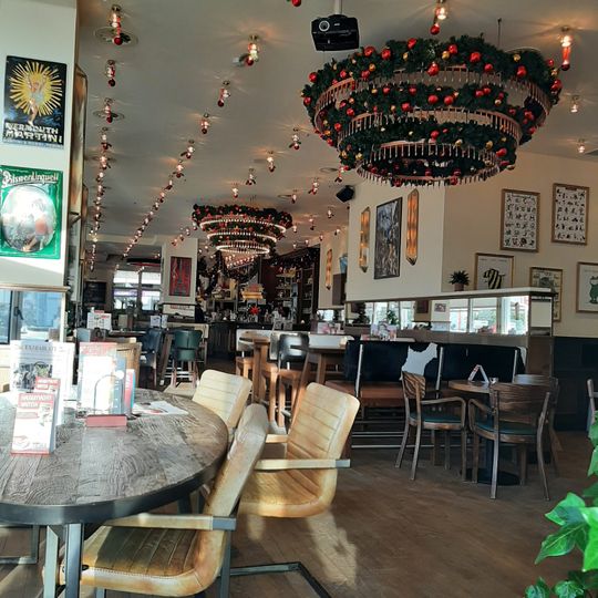 Cafe Extrablatt