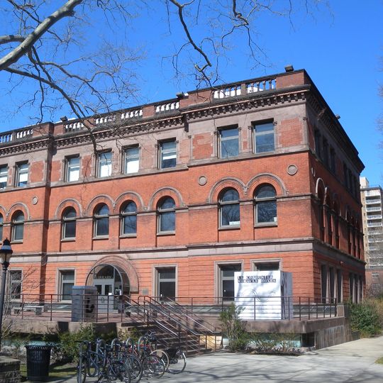 Biblioteca del Instituto Pratt