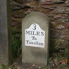 Milestone, by "The Mill", 50m N of Mill Cross
