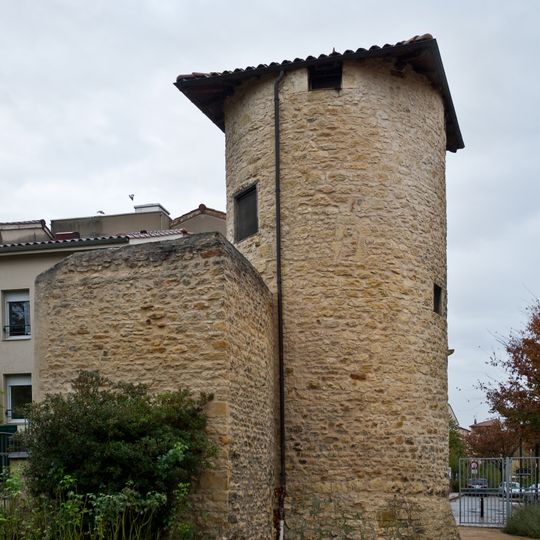 Tour et remparts de Villefranche-sur-Saône