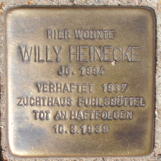 Stolperstein en memoria de Willy Heinecke