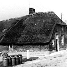 Boerderij met schuur gebouwd in Traditioneel Ambachtelijke stijl