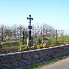 Kříž ve Skopytcích v zahradě