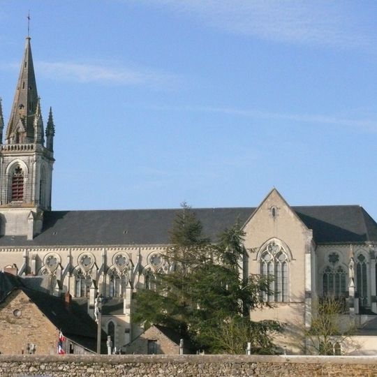 Église Saint-Gervais-et-Saint-Protais de Vern d'Anjou