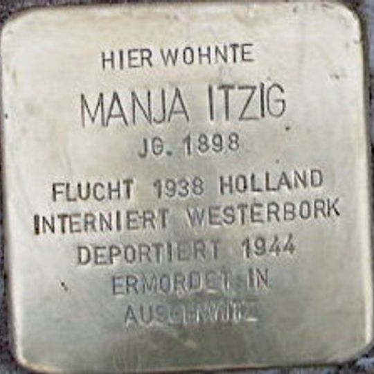 Stolperstein dedicated to Manja Itzig