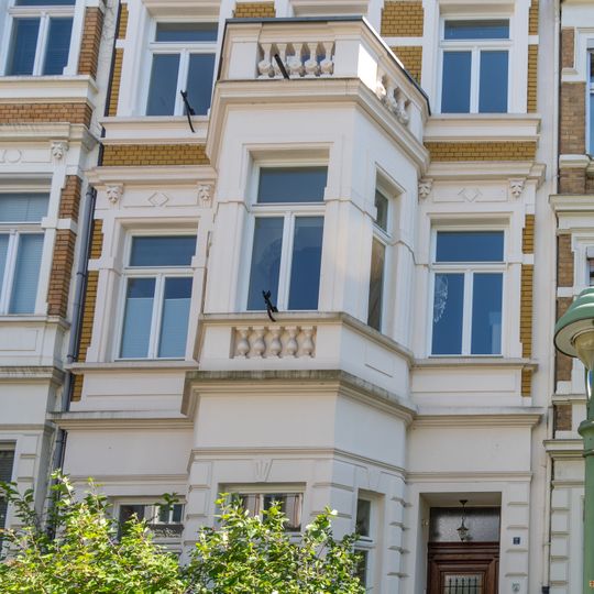 Johannes-Henry-Straße 2