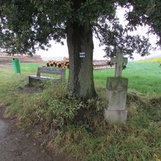 Kříž u cesty k rekreačnímu centru v Červené Řečici