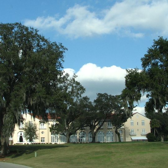 Mountain Lake Colony House