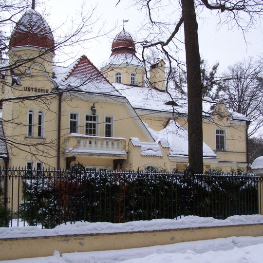 Zespół willi USTRONIE