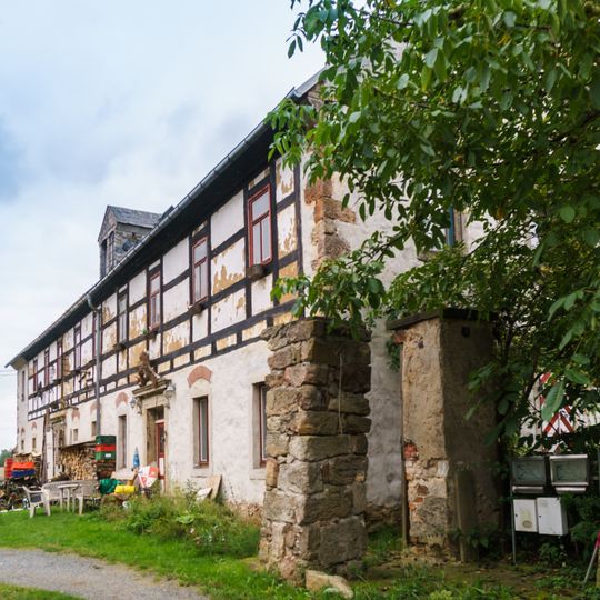 Thomas-Müntzer-Straße 1