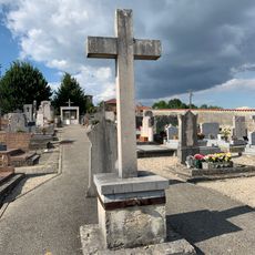 Cemetery cross of Châtillon-la-Palud
