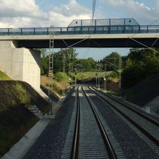 Most přes železniční trať u Opřetic