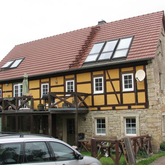 Wohnstallhaus und zwei Seitengebäude Oberstraße 14