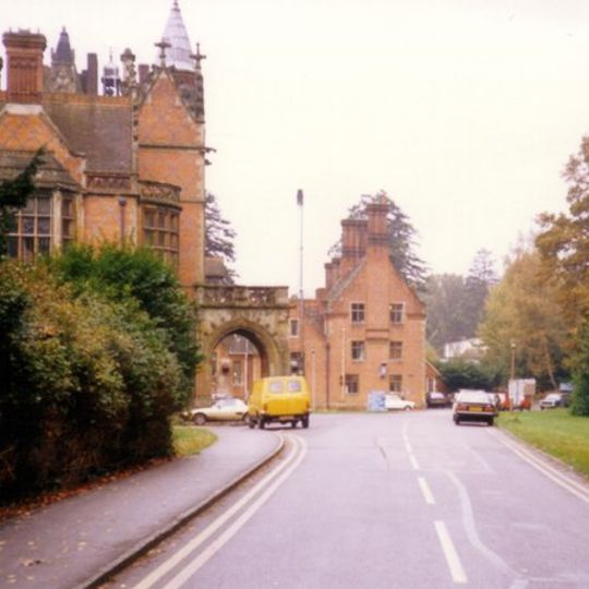 Wyfold Court