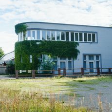 Hangar (mit Kopfbau) einer Kaserne Zum Fliegerhorst 13