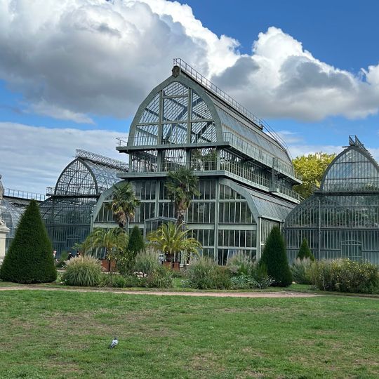 Large Greenhouses