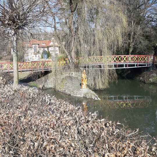 Lávka přes Šťávnici před soutokem s Pozlovickým potokem