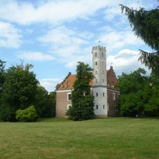 Palace complex in Grocholin