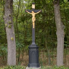 Black wayside cross in Miroslavské Knínice