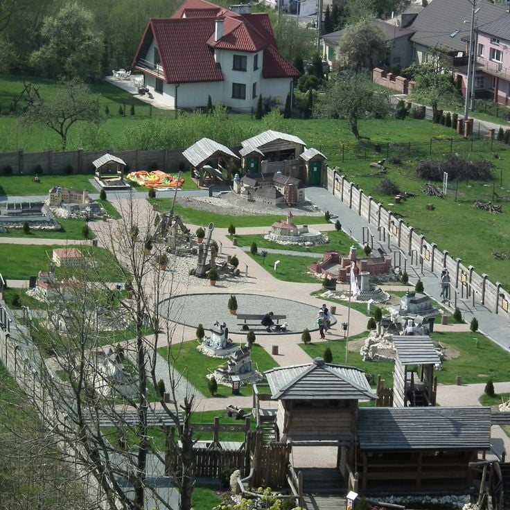 Park Miniatur w Ogrodzieńcu