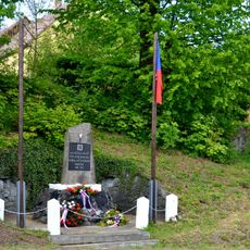 Pomník padlým v Domině