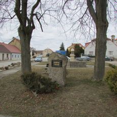 Památník osvobození ve Starém Hobzí