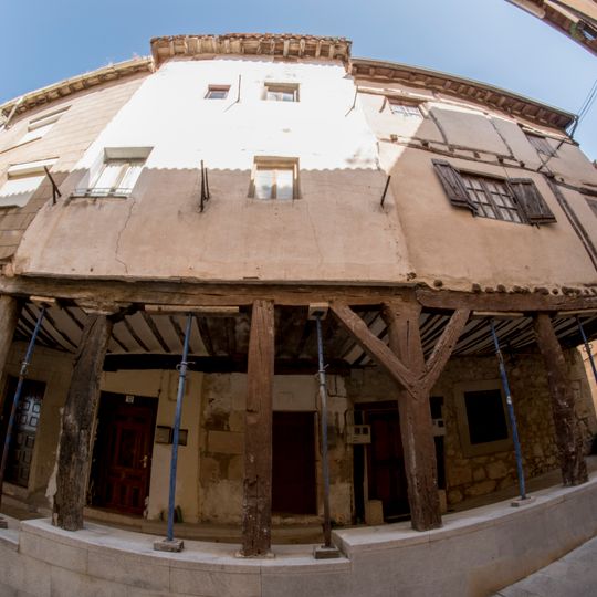 Soportales Baja 10 - 12