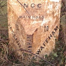 Milepost, near track to Uphouse Farm, S.Raynham