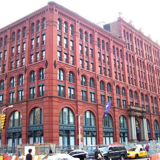 Puck Building
