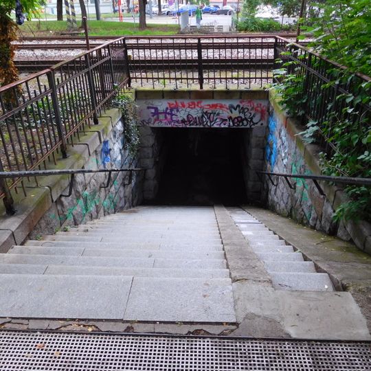 Podchod pod železniční tratí u Ostrčilova náměstí
