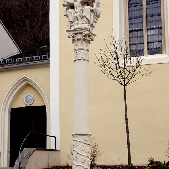 Pest-/Dreifaltigkeitssäule, Gnadenstuhl