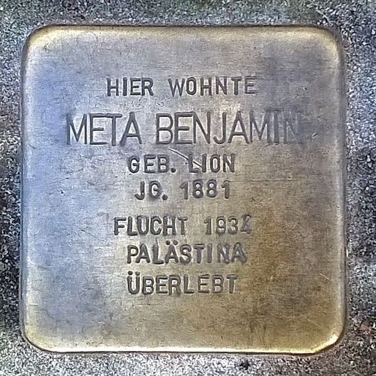 Stolperstein en memoria de Meta Benjamin
