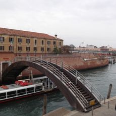 Private bridge of the Questura